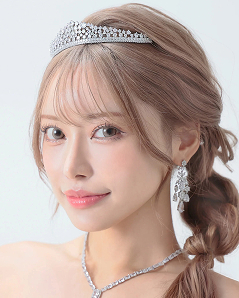 バースデーイベントにぴったりなティアラ