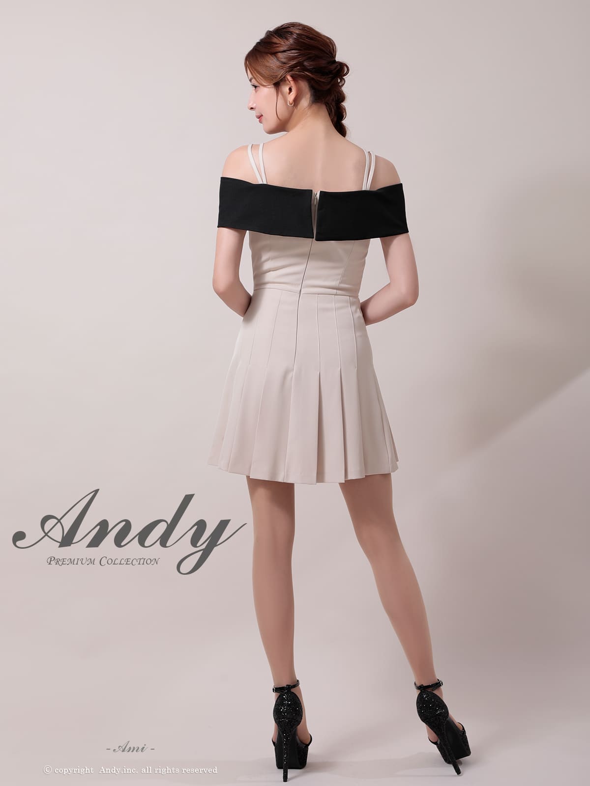 肩あき リボン バイカラー ボタン プリーツ フレアミニドレスの全身サイド画像1