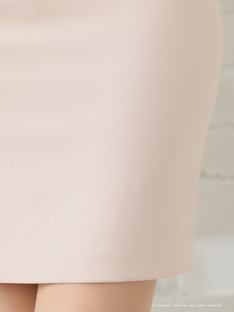 ジップデザイン ワンカラー 襟付き 袖あり 七分袖 ボタン タイトミニドレスのデティール1