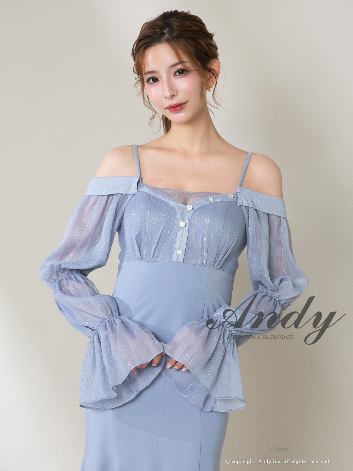 肩あき 長袖 シースルー シアースリーブ ボタン リボン タイトロングドレスの全身バック画像2