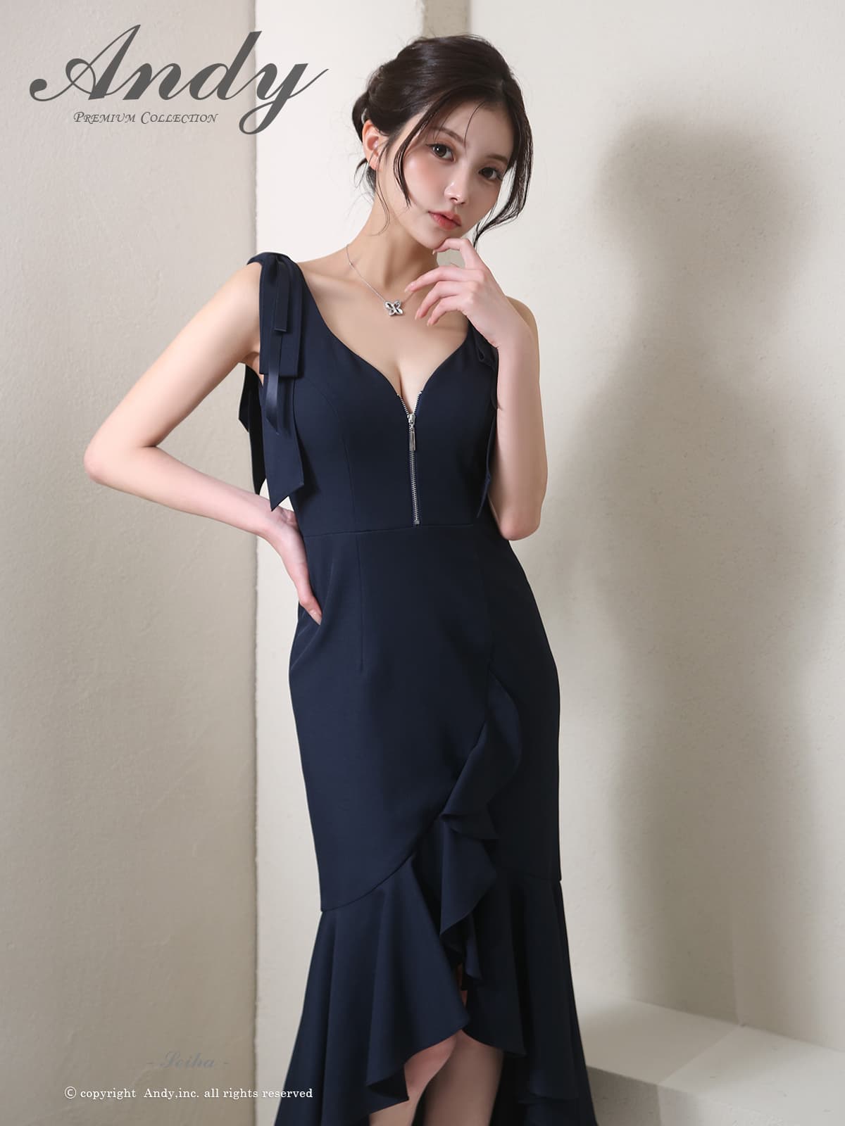 ノースリーブ ジップデザイン ショルダーリボン フリル ワンカラー ロングテールドレスの全身フロント画像1