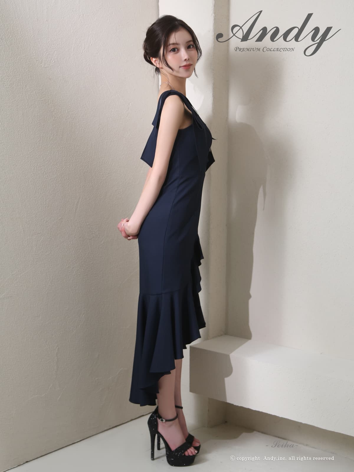 ノースリーブ ジップデザイン ショルダーリボン フリル ワンカラー ロングテールドレスの全身フロント画像1.5