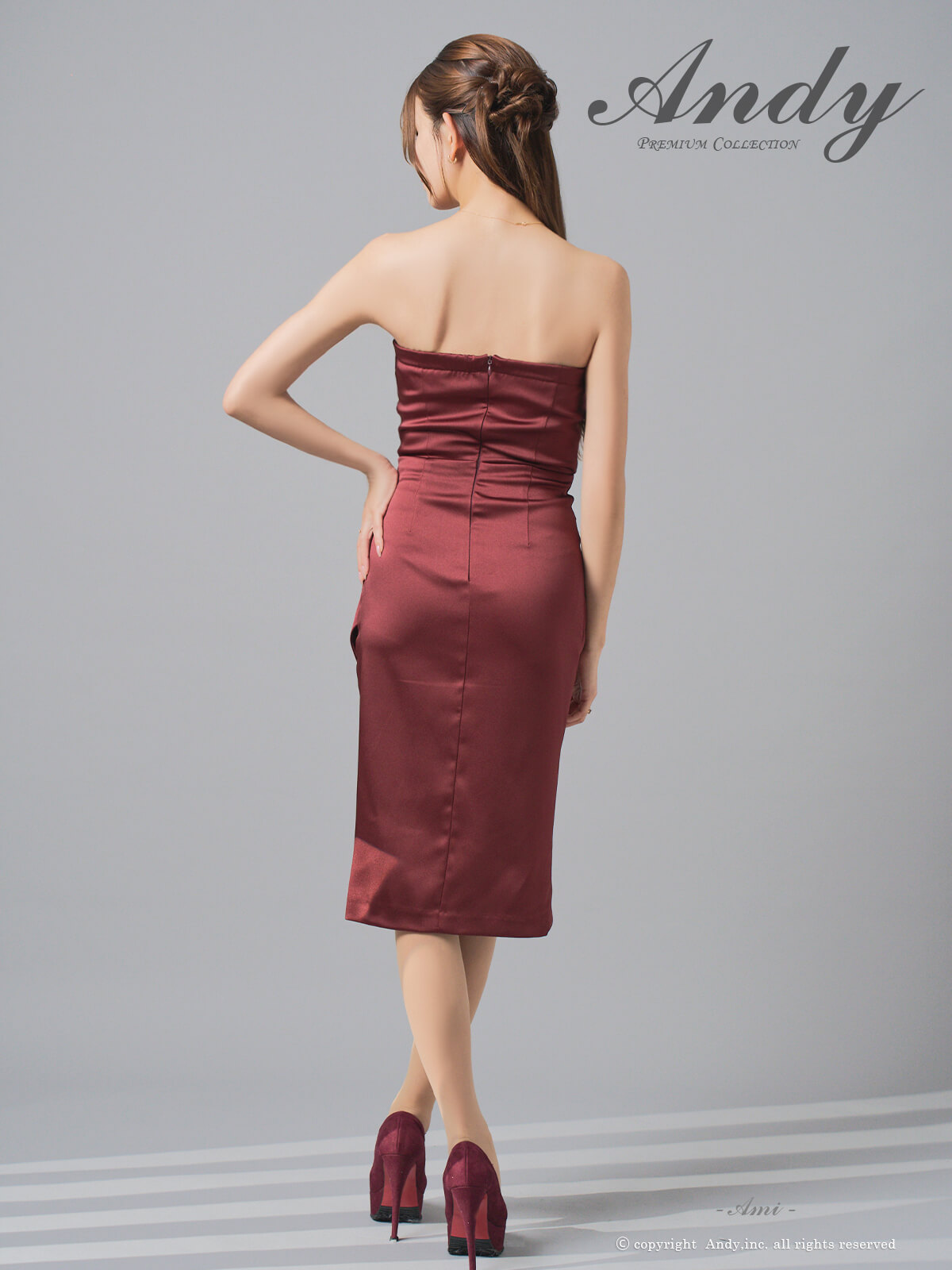 ジップデザイン ワンカラー サテン ベア タイトミニドレスの全身バック画像1