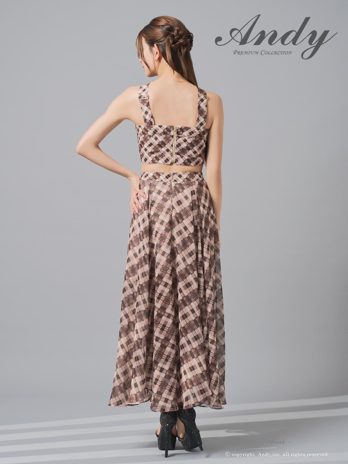 ホルターネック チェック柄 ウエストカット シフォン Aラインロングドレスの全身サイド画像1