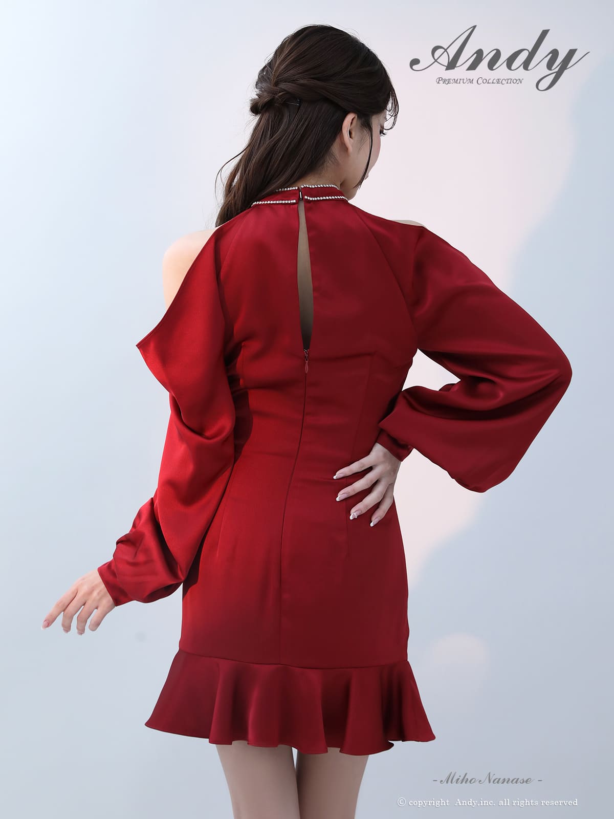 長袖 肩あき ジップデザイン 裾フリル ビジュー ギャザー ラインストーン バストカット バックカット タイトミニドレスの詳細画像2