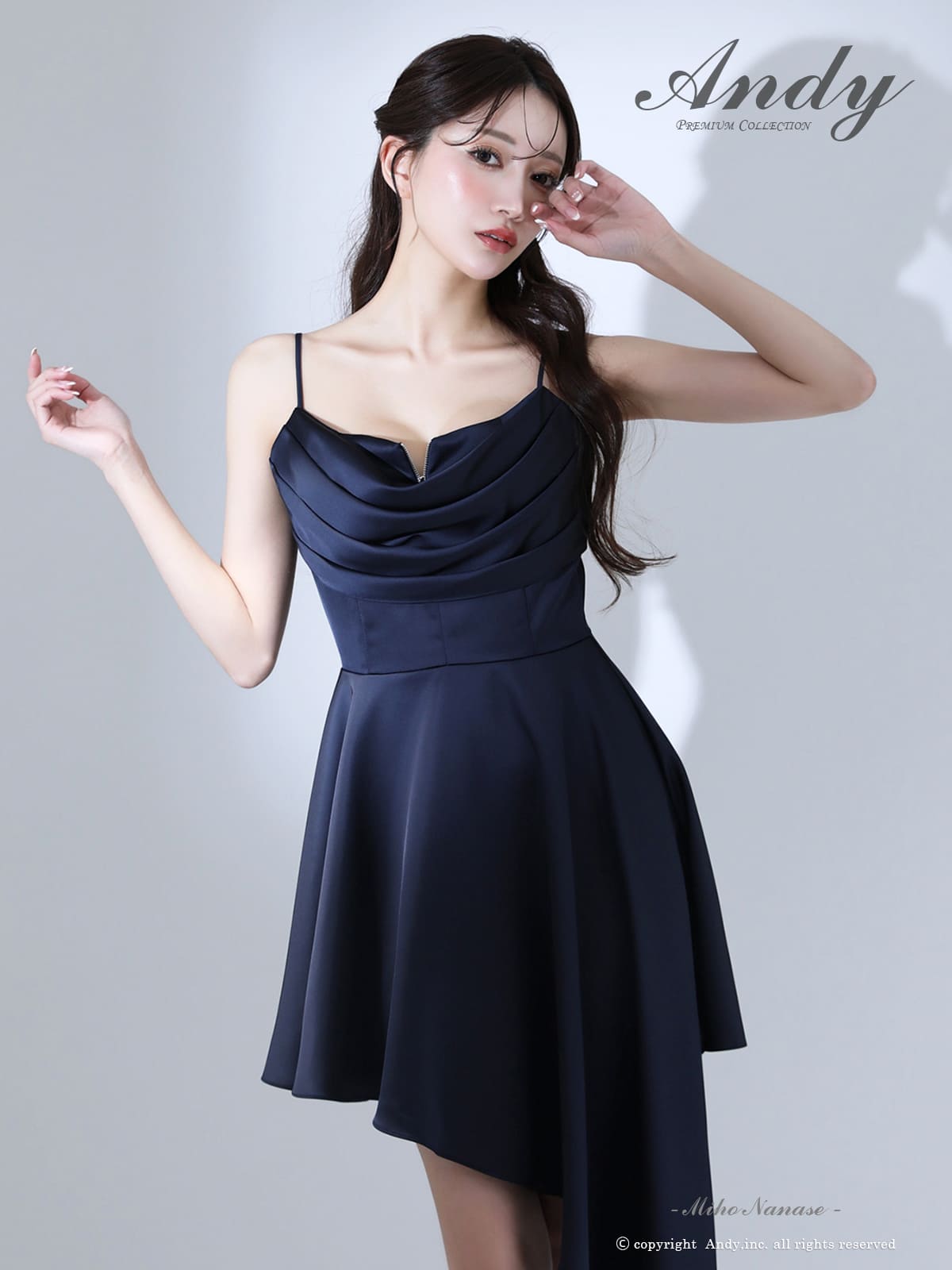 キャミソール ジップデザイン ドレープ アシンメトリー サテン ワンカラー フレアミニドレスの全身フロント画像1