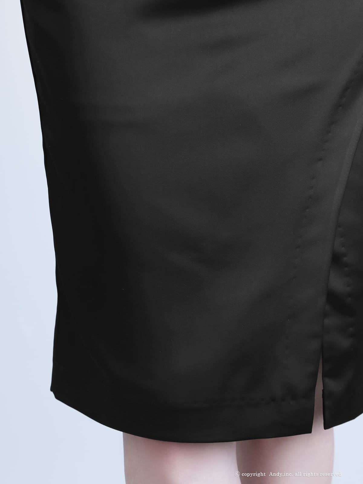 キャミソール ウエストタック スリット ワンカラー タイト 膝丈ドレスの詳細画像1