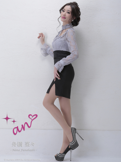 【an/アン】ツイード フロントボタン スクエアネック 半袖 タイトミニドレスの全身サイド画像
