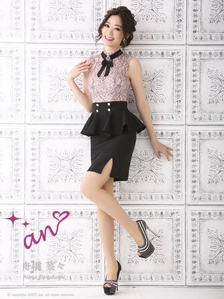 ツイード フロントボタン パールボタン 半袖 タイトミニドレスのイメージ画像1