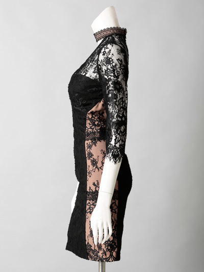 【an/アン】ツイード フロントボタン スクエアネック 半袖 タイトミニドレスの全身フロント画像
