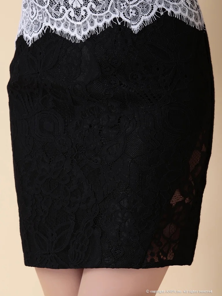 ホルターネック ウエストベルト フラワーレース バストカット モノトーン タイトミニドレスのイメージ画像11