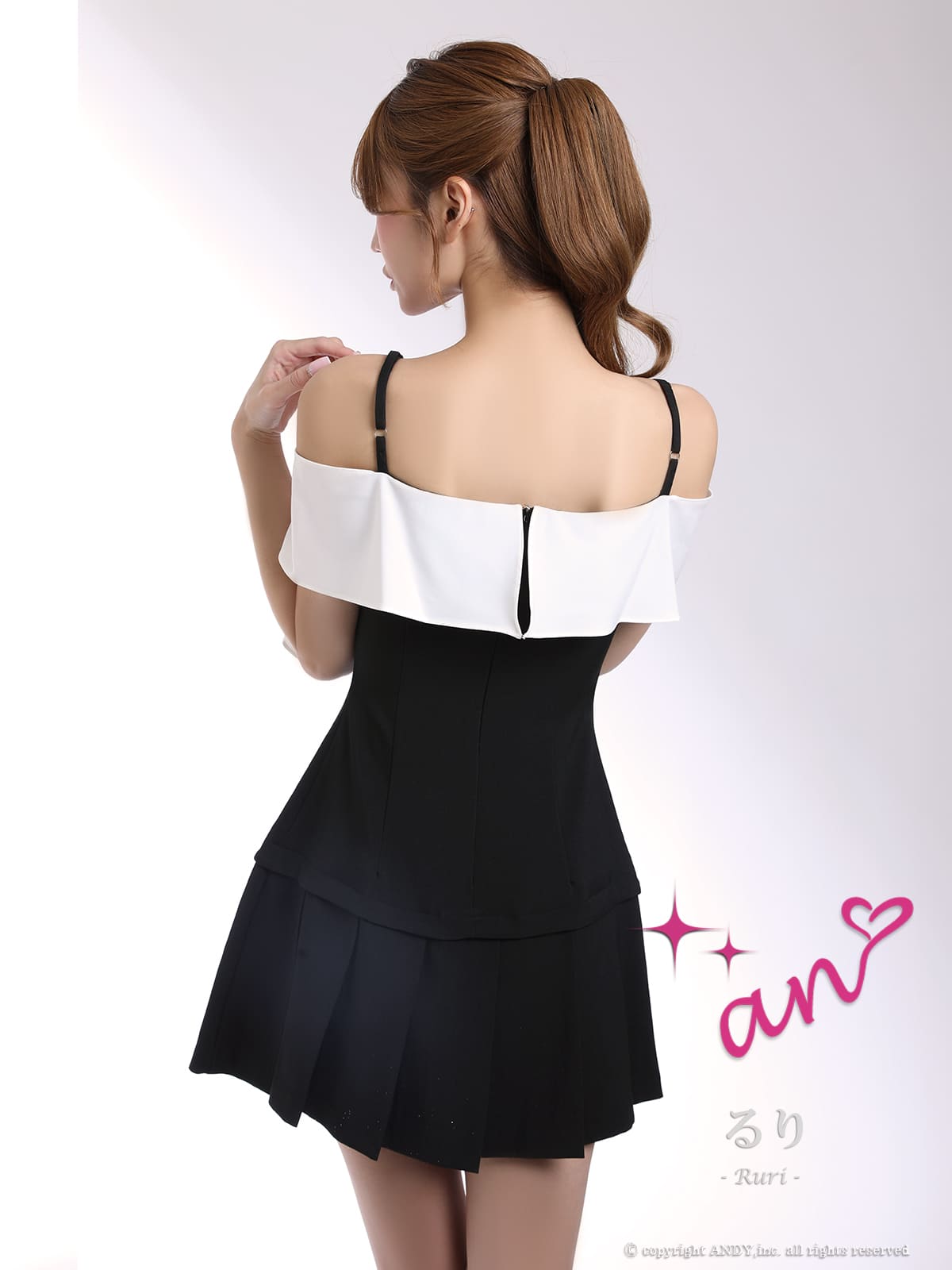 肩あき リボン ビジュー ボタン プリーツ バイカラー フレアミニドレスの詳細画像2