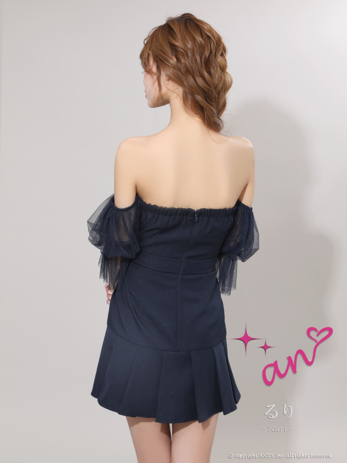 2way オフショルダー ベアトップ チュールスリーブ ビジュー ウエストベルト プリーツ フレアミニドレスの全身バック画像1