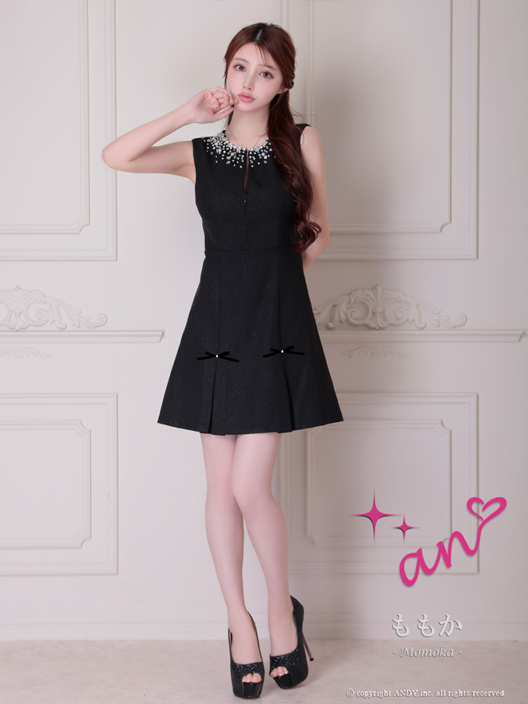 ノースリーブ ジップデザイン バックカット プリーツ リボン ビジュー フレアミニドレスの全身バック画像1