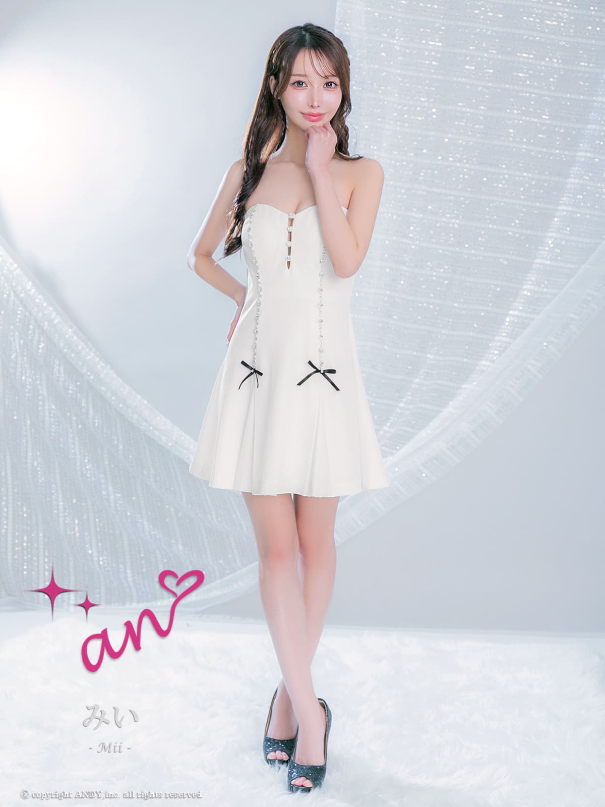 ベアトップ リボン ビジュー バストカット プリーツ フレアミニドレスの詳細画像2