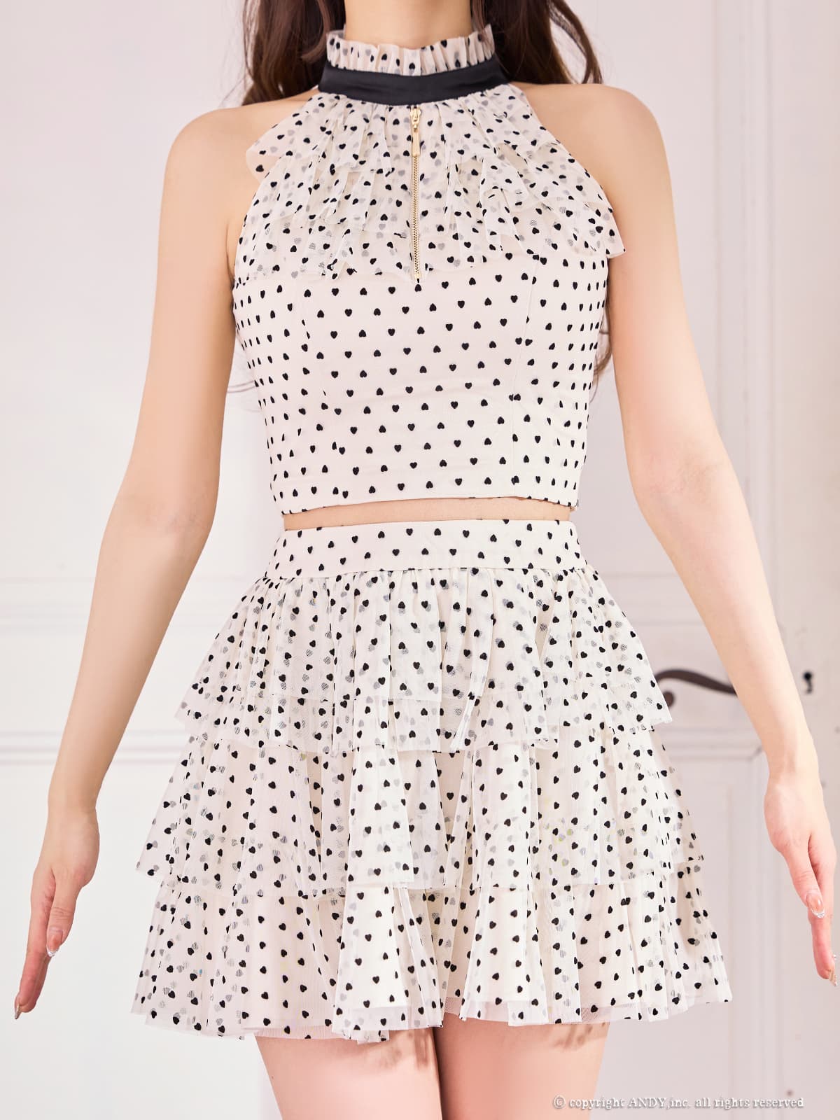 ホルターネック セットアップ ジップデザイン ドット柄 フリル ティアード フレアミニドレスの詳細画像1