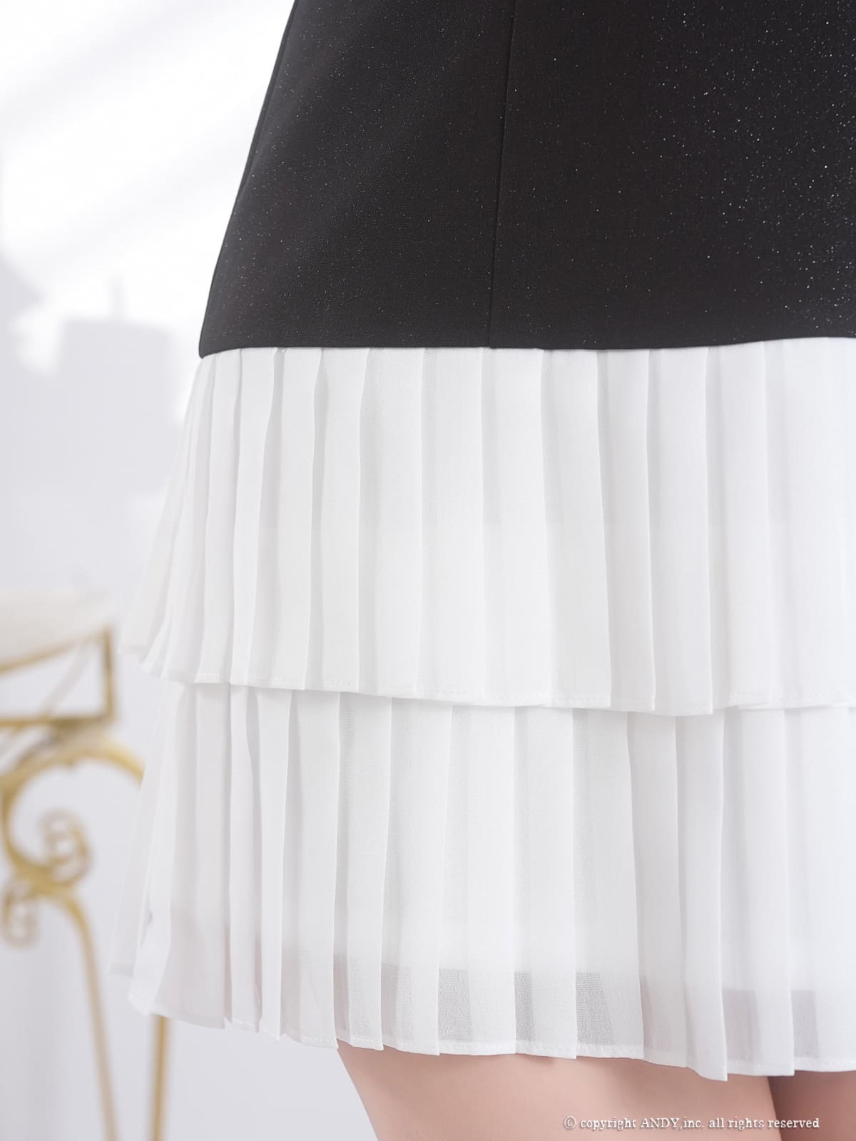 キャミソール ジップデザイン ビジュー バイカラー ティアード プリーツ フレアミニドレスの詳細画像2