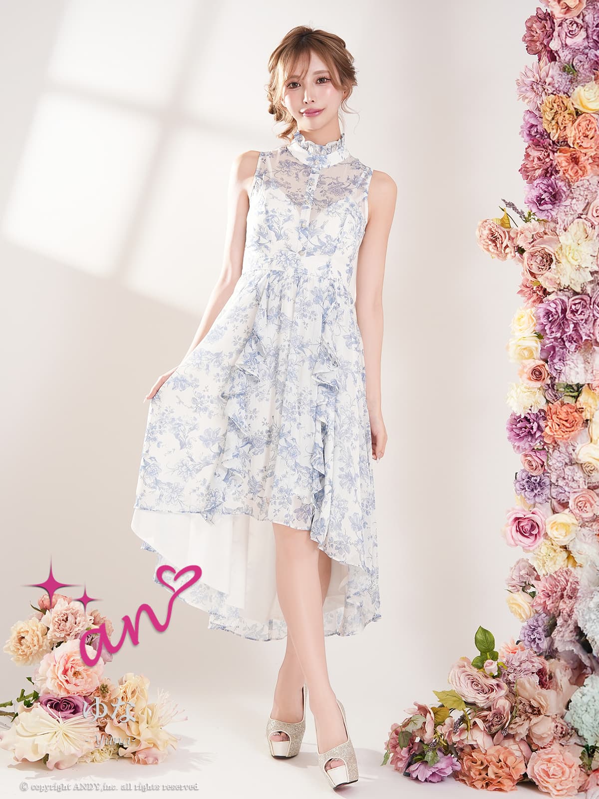 ノースリーブ フラワープリント フリル シースルー ロングテール フレア 膝丈ドレスの全身フロント画像1