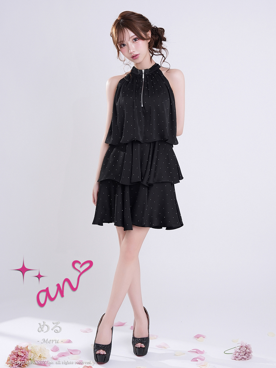 ホルターネック ジップデザイン ドット柄 リボン ティアード フリル フレアミニドレスの全身フロント画像1