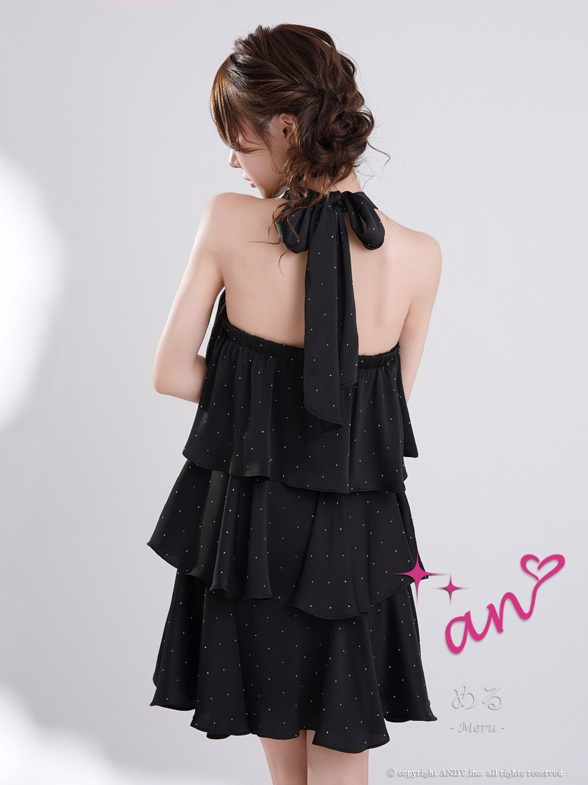 ホルターネック ジップデザイン ドット柄 リボン ティアード フリル フレアミニドレスの全身バック画像1