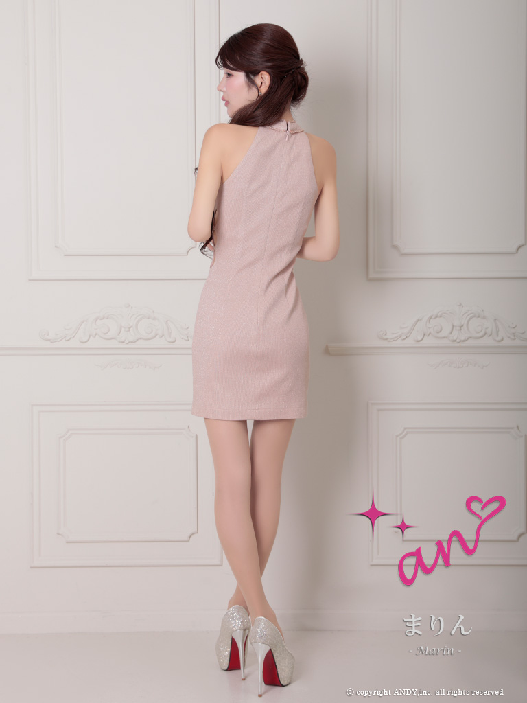 ホルターネック ストレッチ バストカット ラメ ビーズ ワンカラー サイドカットデザイン リボンブローチ タイトミニドレスの全身バック画像2