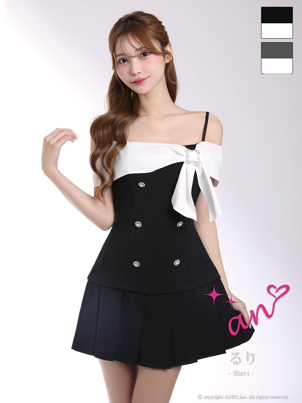 肩あき リボン ビジュー ボタン プリーツ バイカラー フレアミニドレのメイン画像1