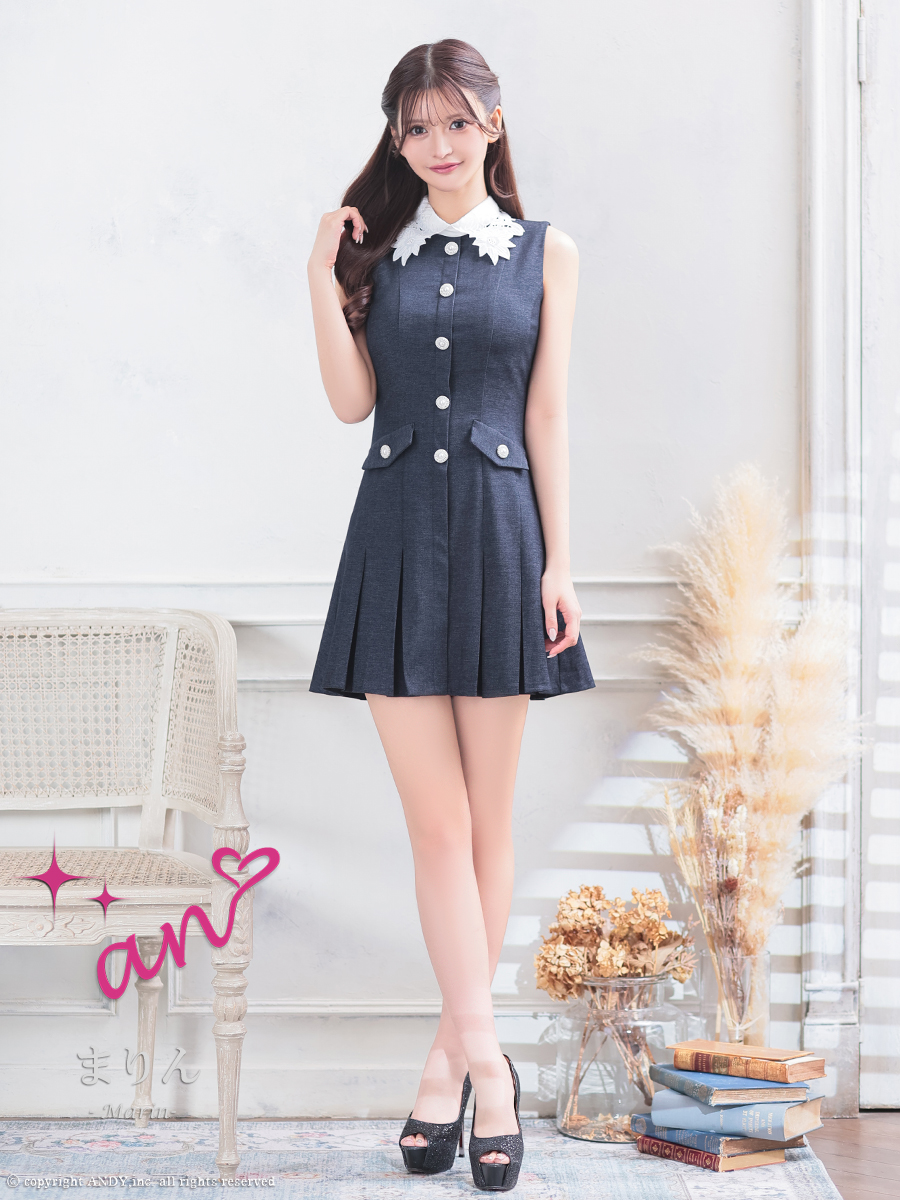 ノースリーブ 襟付き フラワーレース パールボタン プリーツ フレアミニドレスの全身フロント画像1