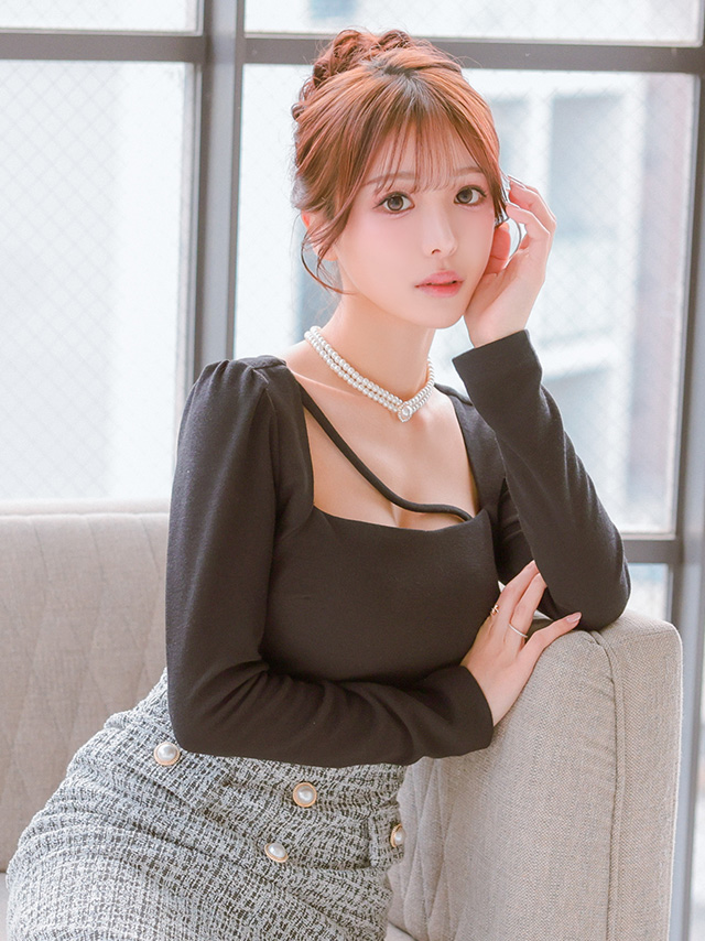 長袖 ツイード ゴールドボタン ウエストカット スクエアネック タイト 膝丈ドレスのイメージ画像4