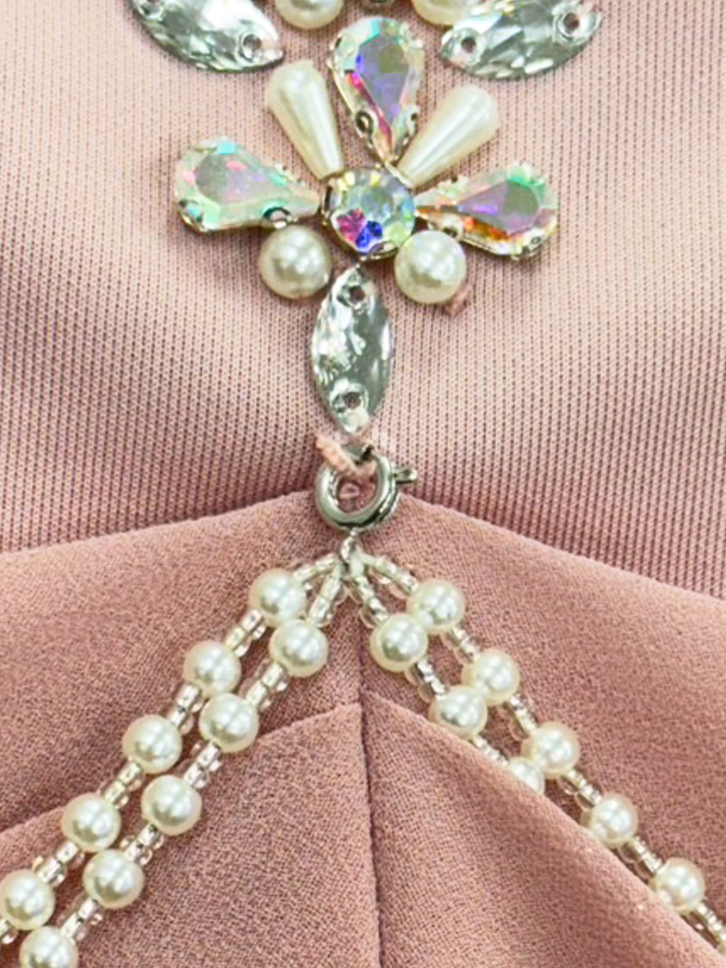 ホルターネック ビジュー パールチェーン シフォンドレープ タイトミニドレスのイメージ画像12