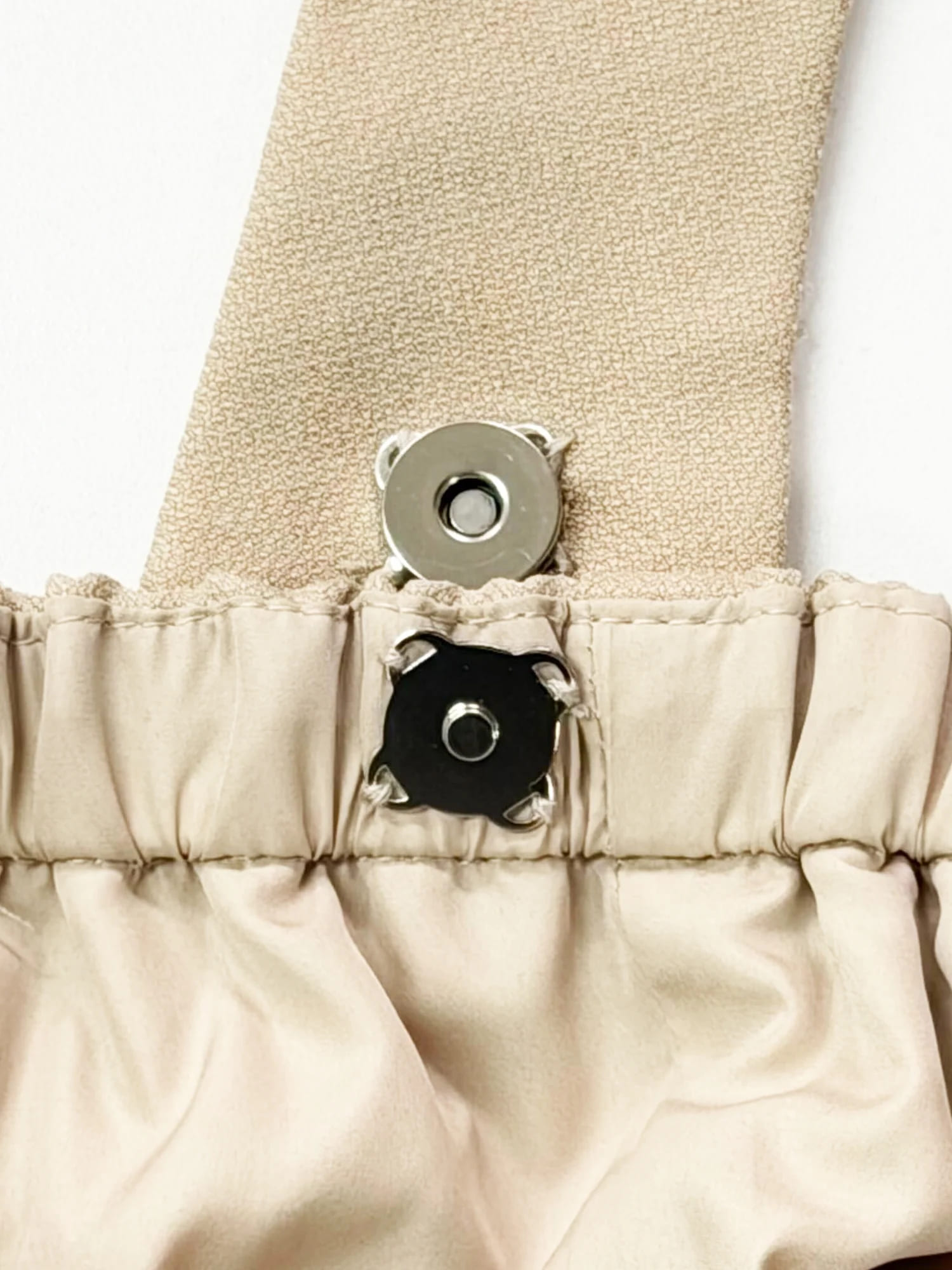 2way ベアトップ チョーカーデザイン ボタン ウエストベルト フリル フレアミニドレスのイメージ画像12