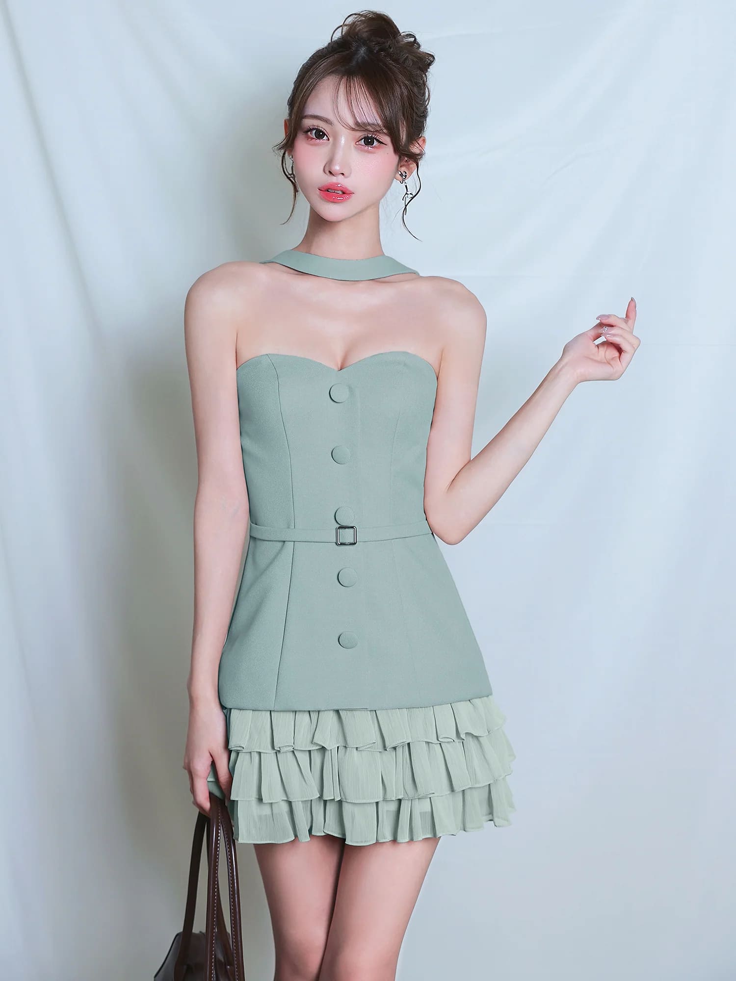 2way ベアトップ チョーカーデザイン ボタン ウエストベルト フリル フレアミニドレスのイメージ画像8