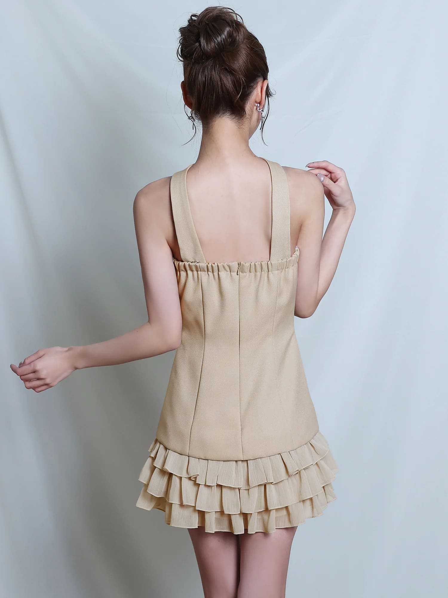 2way ベアトップ チョーカーデザイン ボタン ウエストベルト フリル フレアミニドレスのイメージ画像10