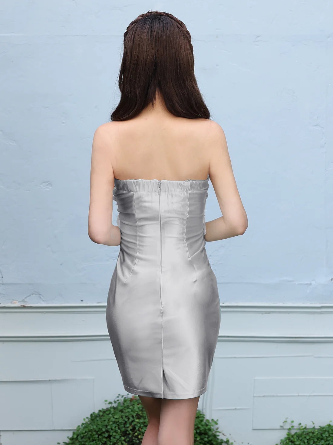 キャミソール 2way ベアトップ フリル パール ビジュー フェミニン　フラワーデザイン タイトミニドレスのイメージ画像9