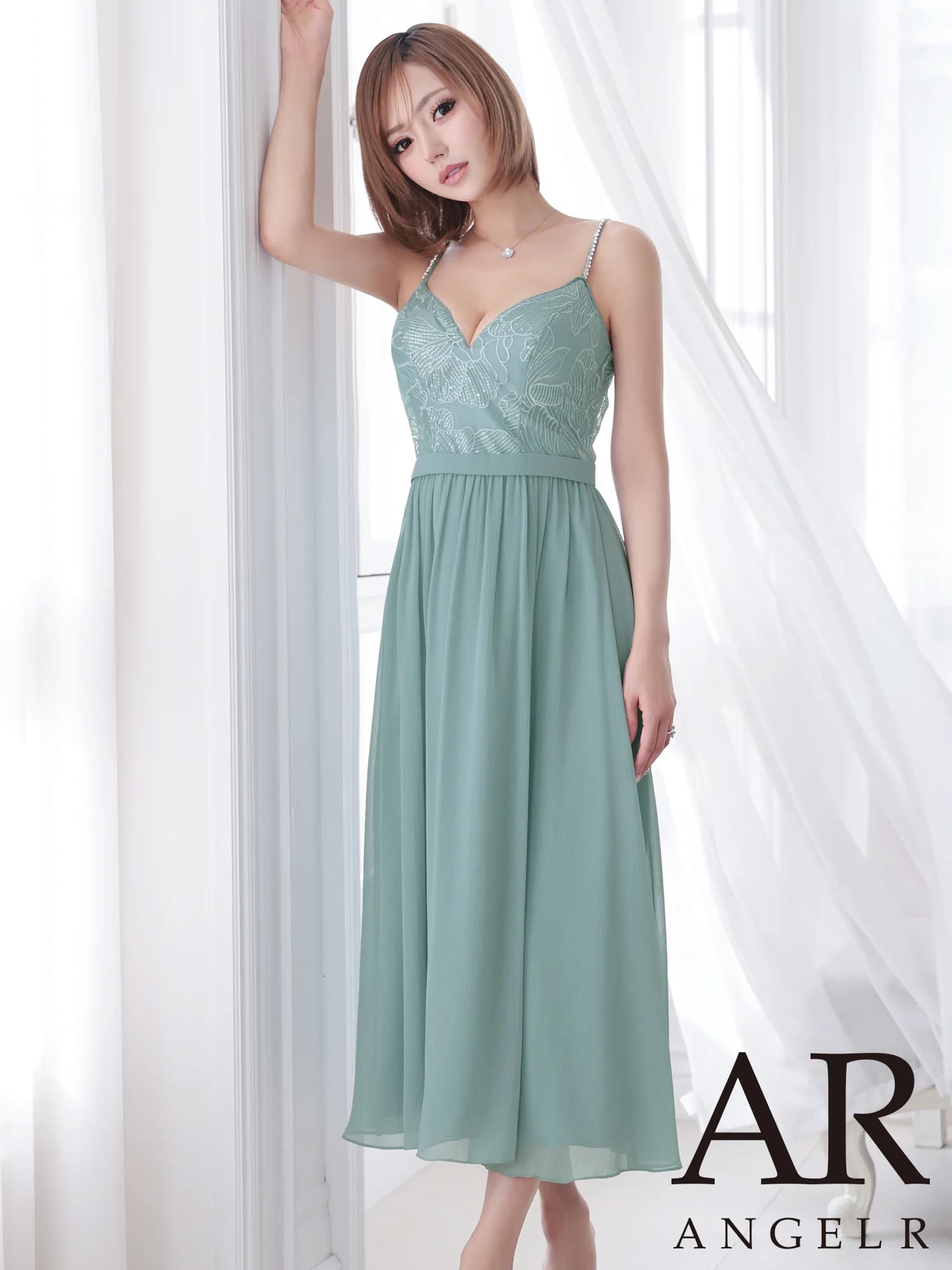 キャミソール ハートカット アッパーフラワーデザイン ウエストマーク ビジュー シフォン Aラインロングドレスのメイン画像