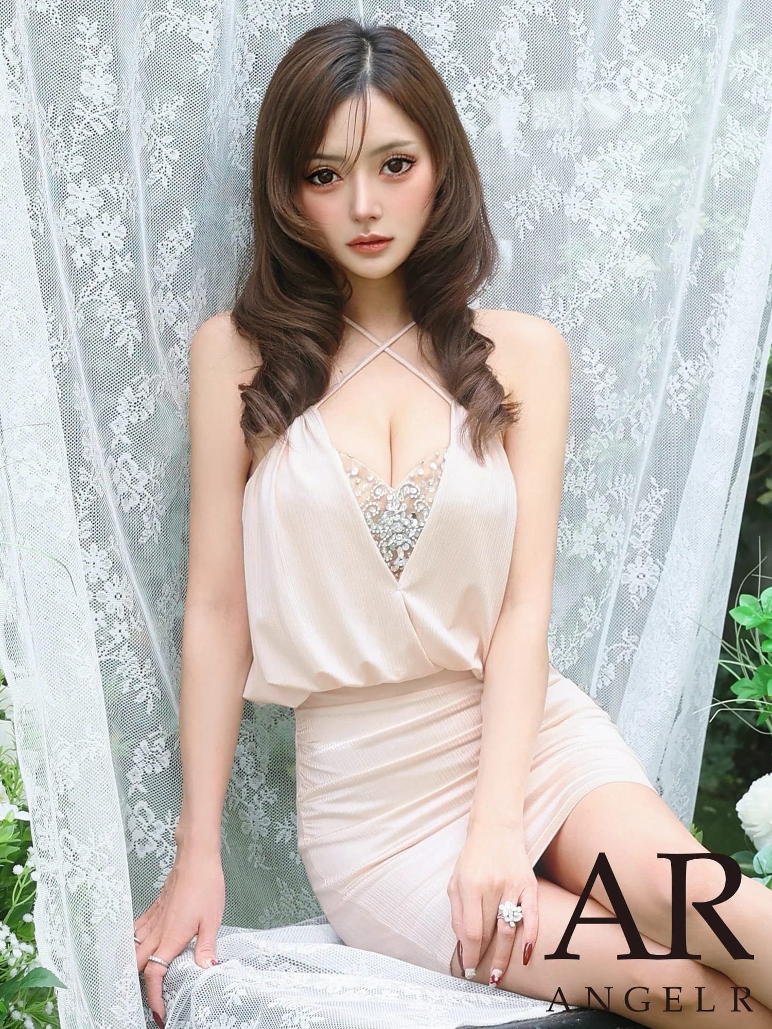 クロスデザイン キャミソール バストVカット ウエストタック ビジュー タイトミニドレスのメイン画像