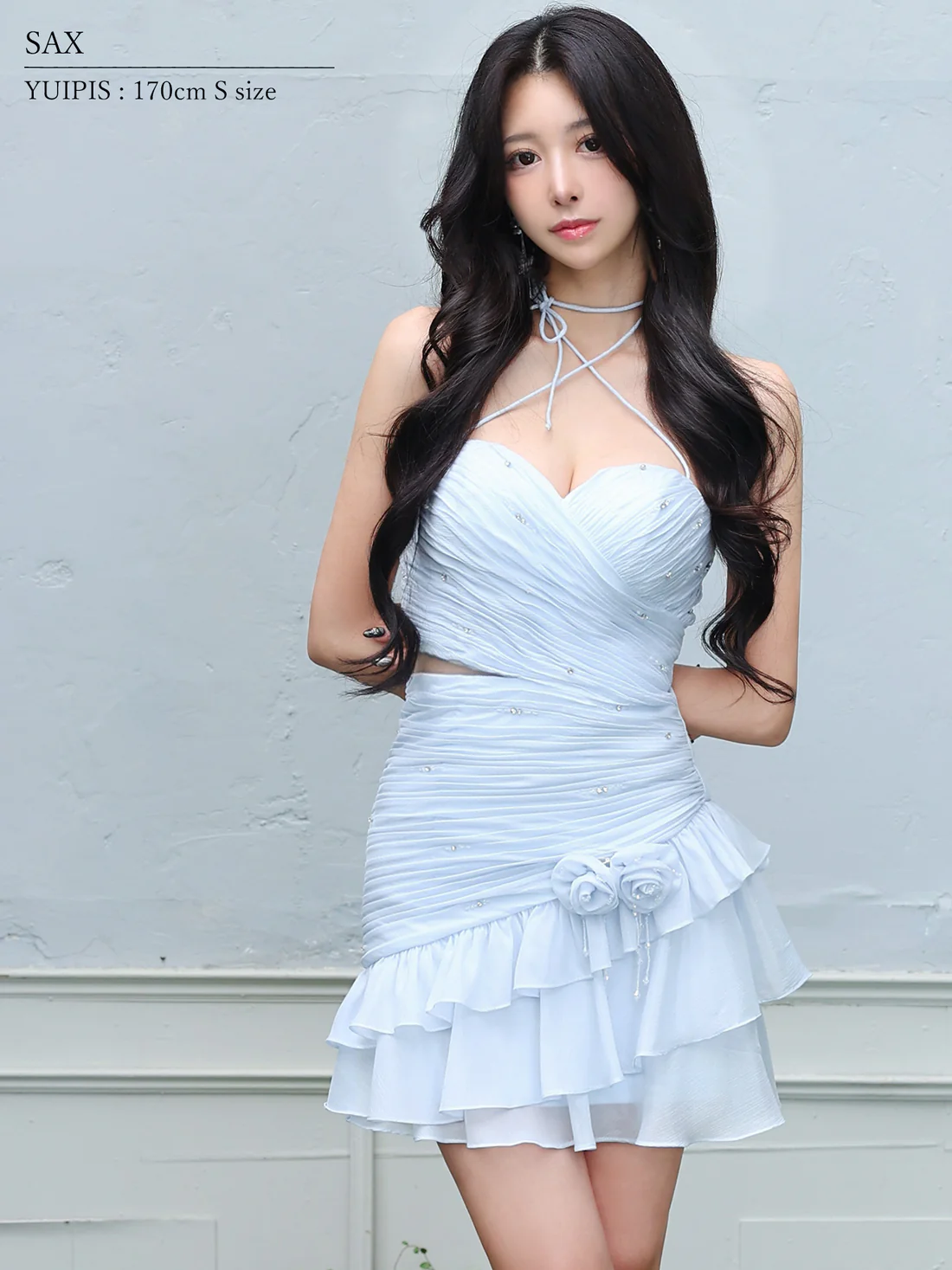 オフショルダー ネックストラップ フラワーモチーフ フリル 長袖 フェミニン フレアミニドレスのイメージ画像2