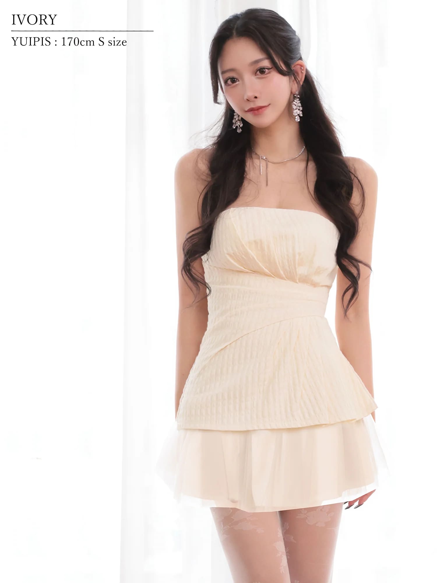 ベアトップ ウエストタック フリル シフォン フレアミニドレスのイメージ画像2