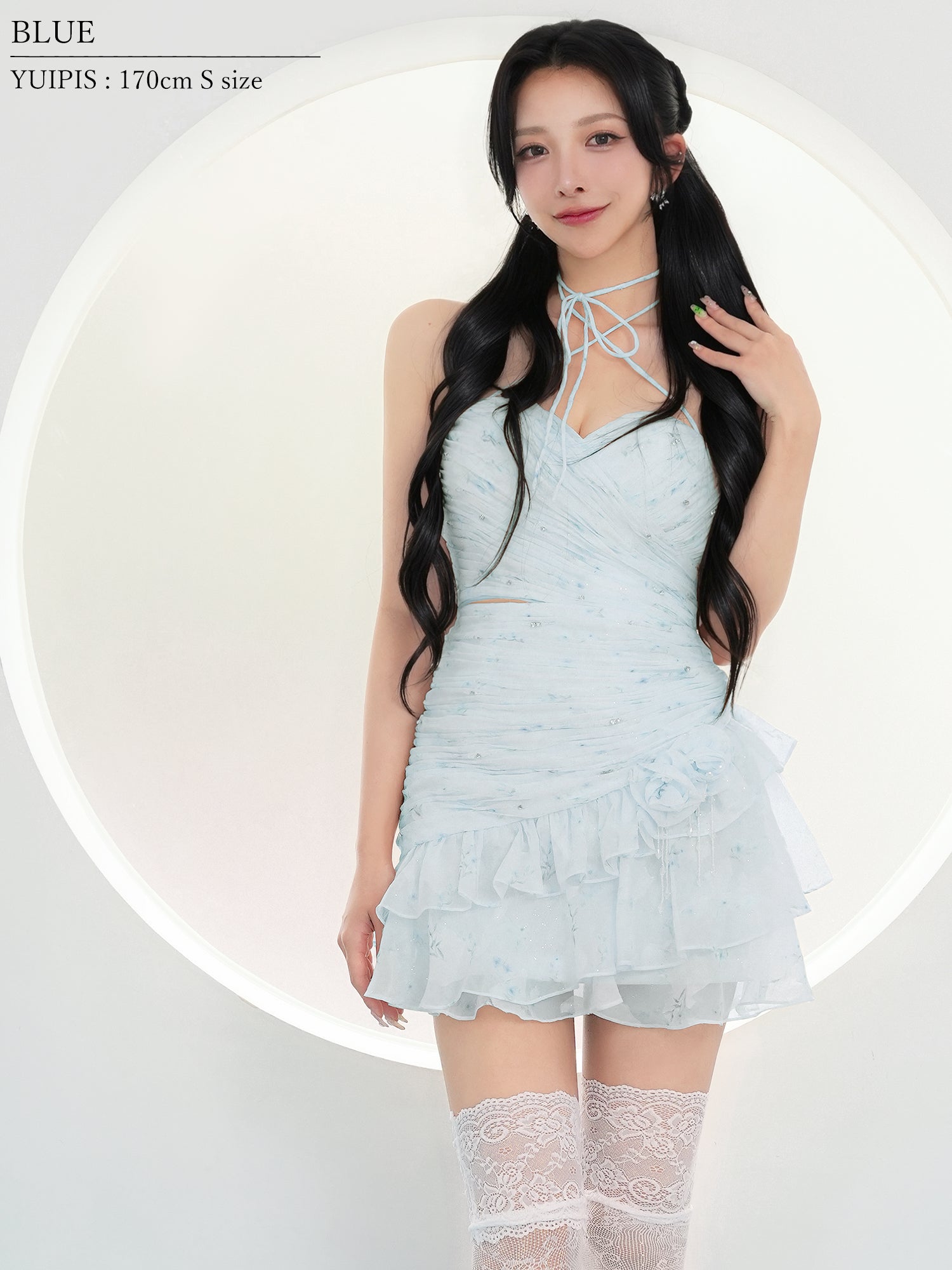 2way ホルターネック ベアトップ ドレープ シャーリング ウエストカット ラメ フリル 花柄 フレアミニドレスのイメージ画像3