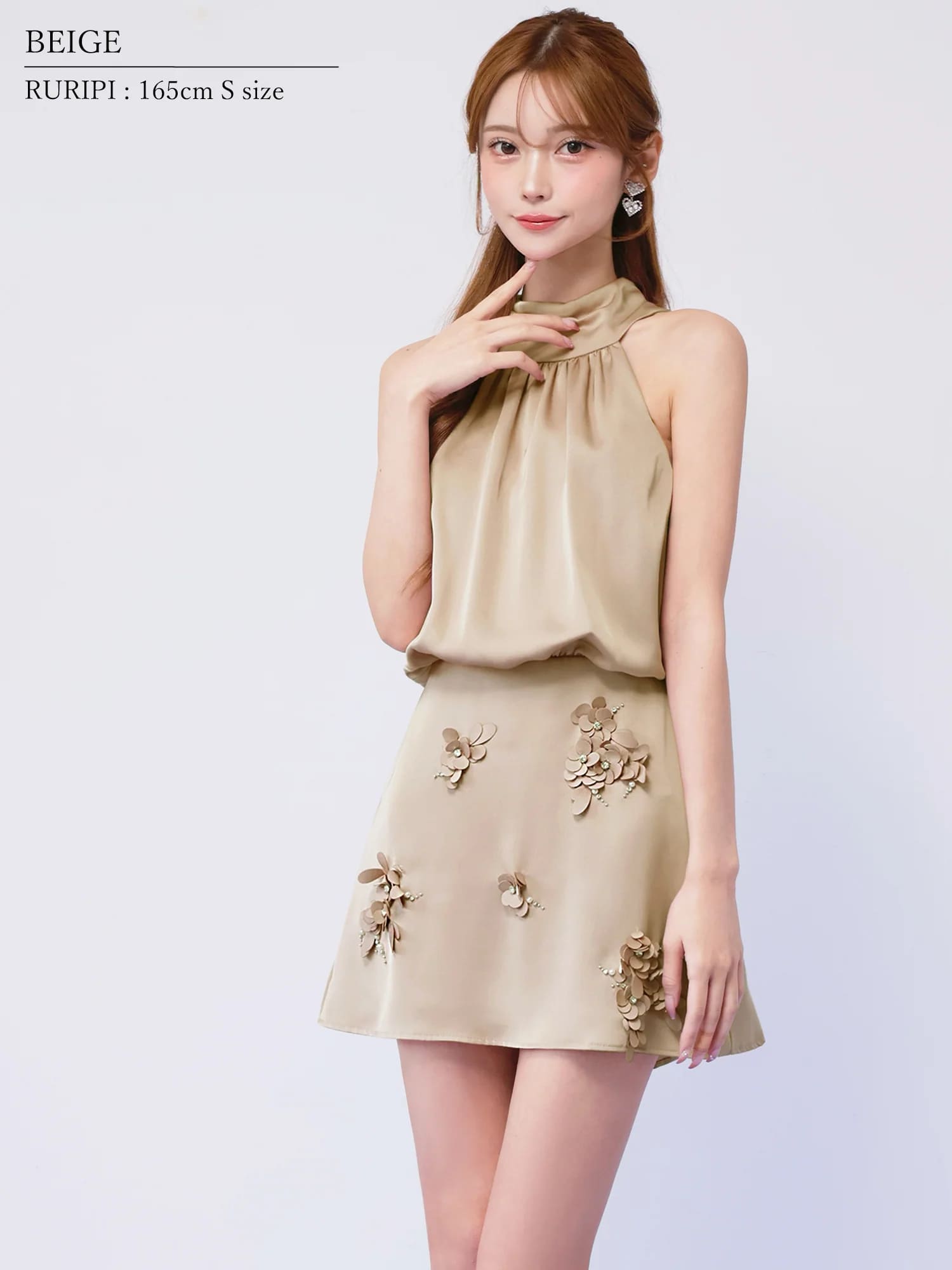 ホルターネック リボン ウエストマーク フラワーレース サテン ワンカラー フレアミニドレスのイメージ画像6