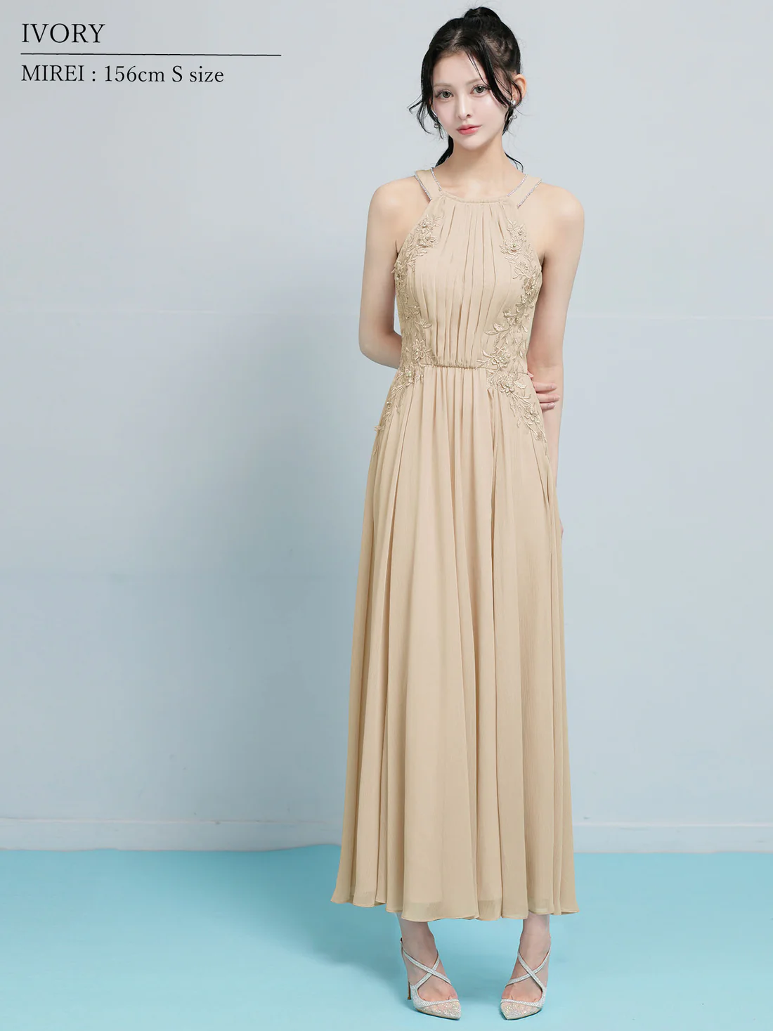 ホルターネック プリーツ リボン フラワーレース ビジュー Aラインロングドレスのイメージ画像2