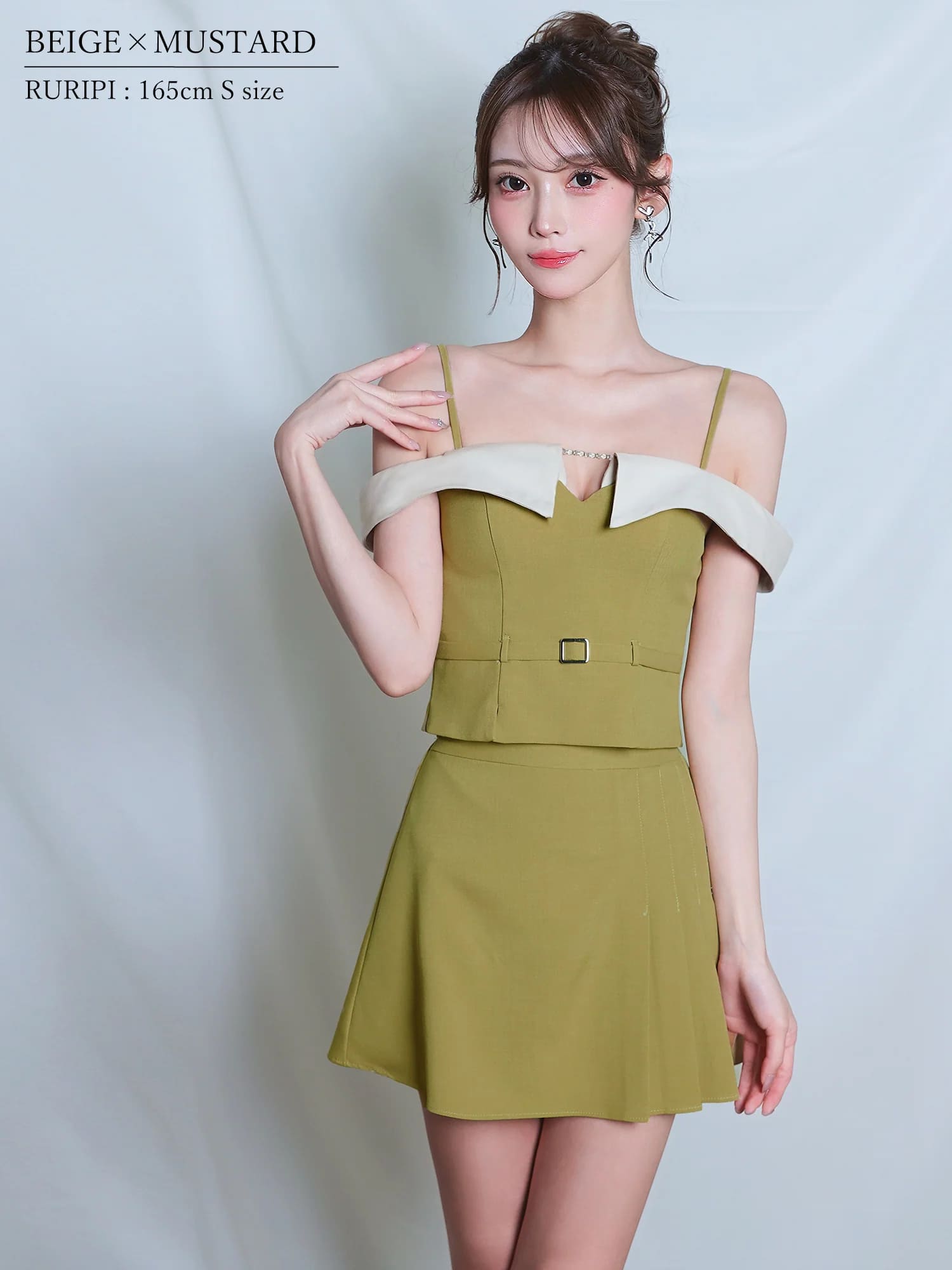 2way オフショルダー 肩あき ビジューチェーン ウエストベルト バイカラー プリーツ セットアップ フレアミニドレスのイメージ画像5