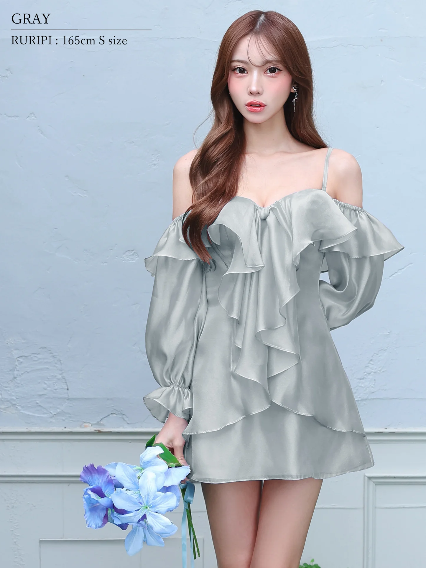 オフショルダー ネックストラップ フラワーモチーフ フリル 長袖 フェミニン フレアミニドレスのイメージ画像3