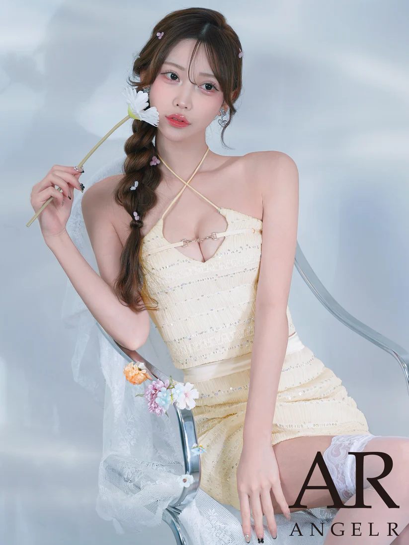 クロスネック ホルターネック バストチャーム スパンコール セットアップ タイトミニドレスのメイン画像