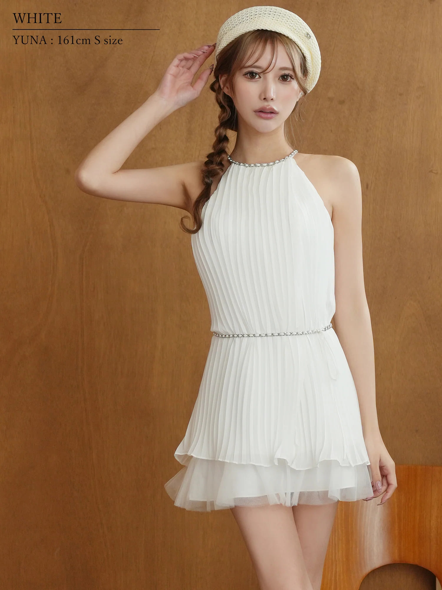 ホルターネック チェーン ベルト プリーツ フリル フレアミニドレスのイメージ画像2