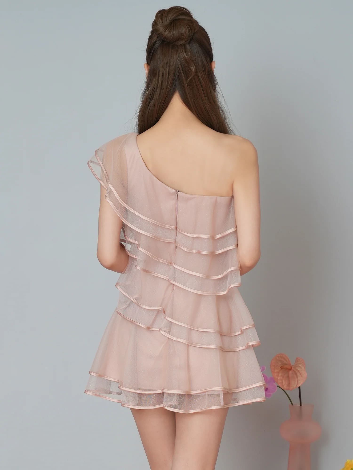 ワンショルダー ティアードフリル チュール サテン シースルー リボン シフォン フレアミニドレスのイメージ画像6