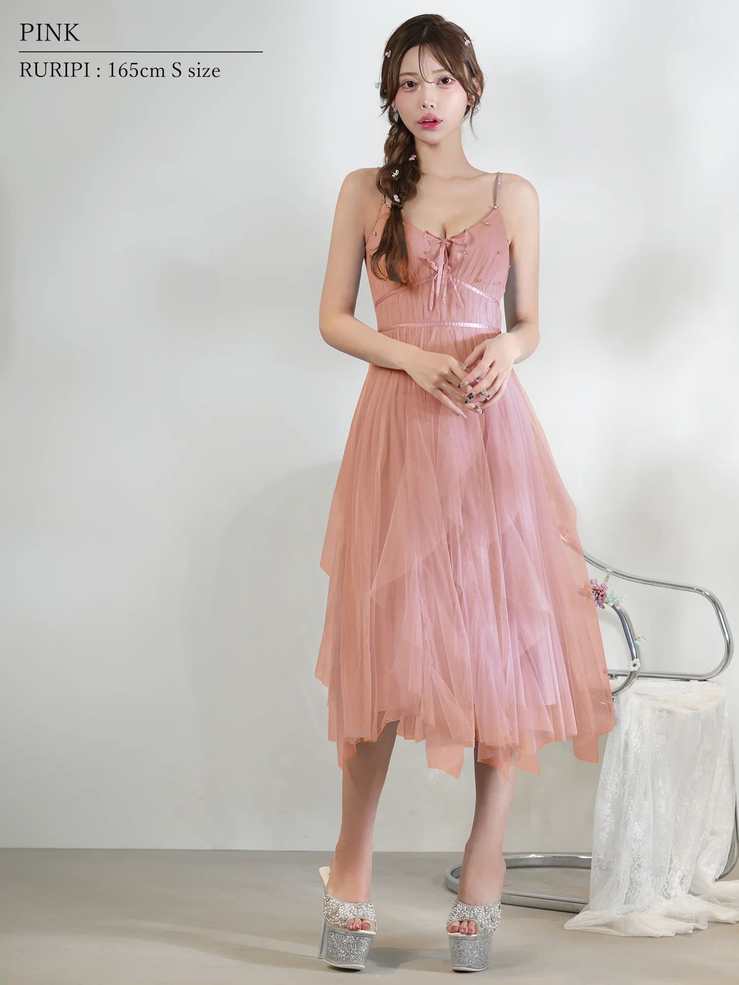 キャミソール バストレースアップ リボン サテン ビジュー フレア 膝丈ドレスのイメージ画像4