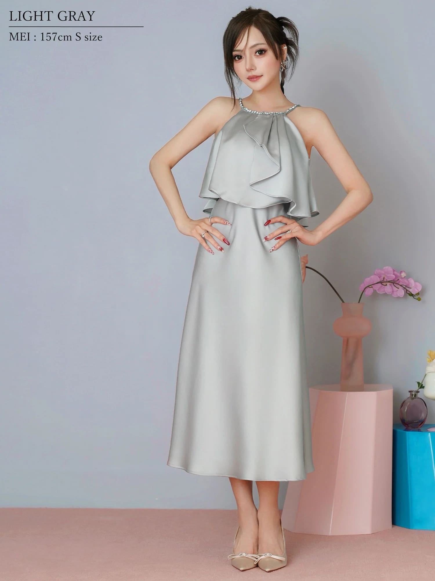 ビジュー ホルターネック ドレープフリル リボン サテン フレアロングドレスのイメージ画像3