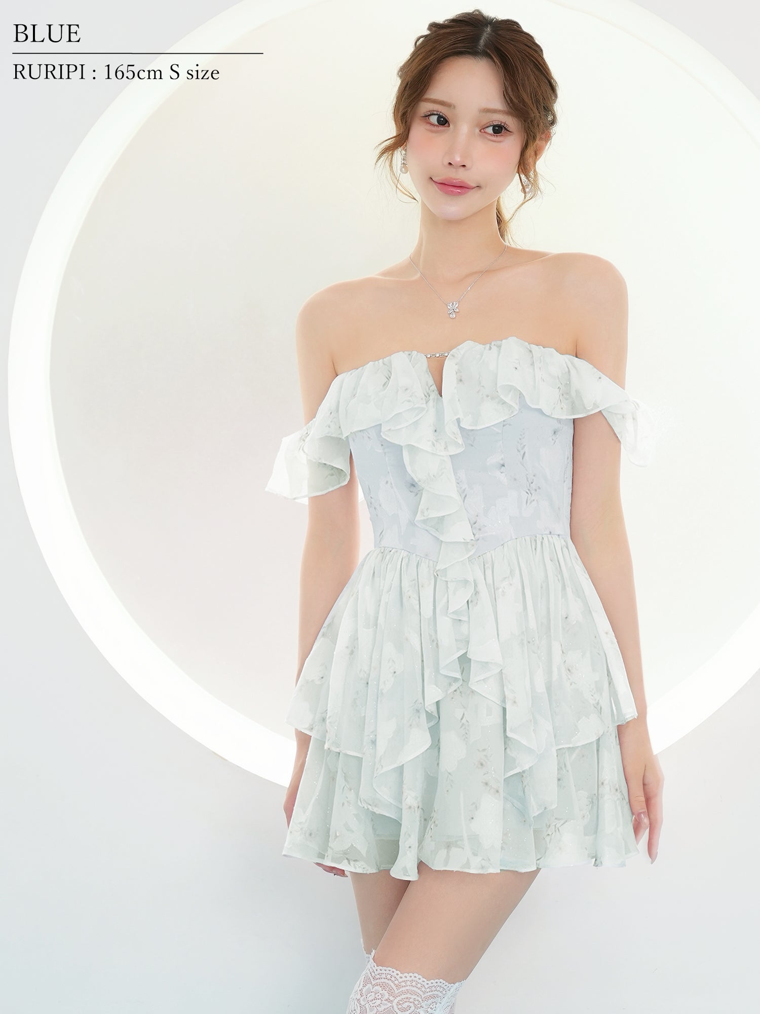 2way オフショルダー 肩あき バストカット ラメ フリル 花柄 フレアミニドレスのイメージ画像4
