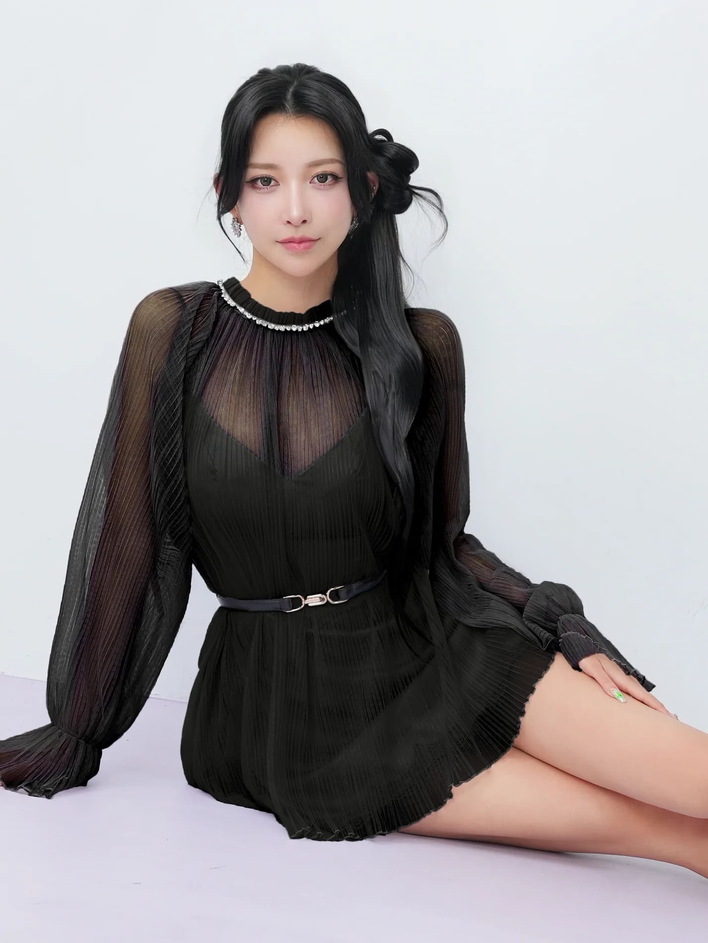 長袖 ネックビジュー プリーツチュール ベルト シフォン レース フレアミニドレスのイメージ画像1