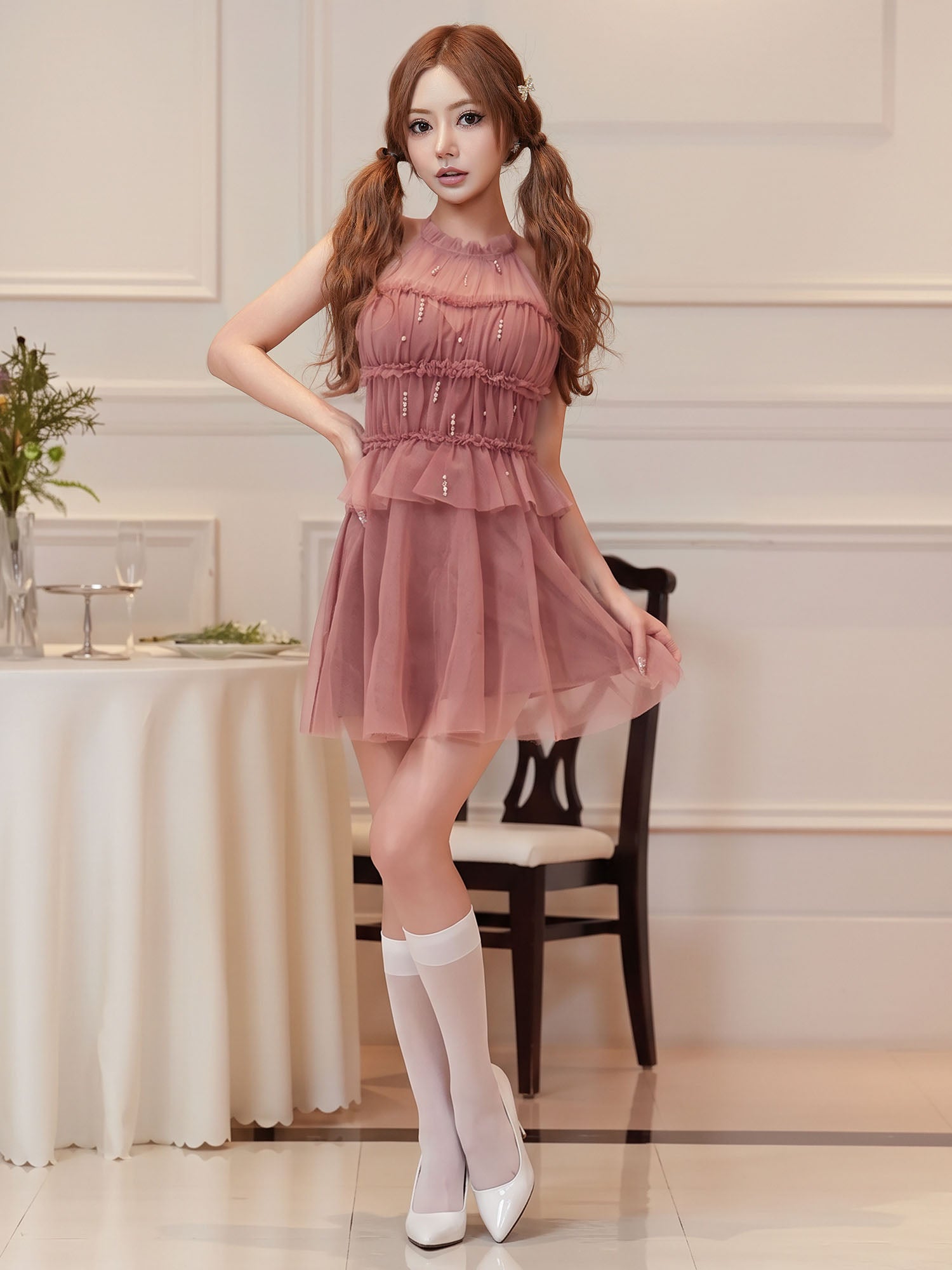 ホルターネック チュール シャーリング ビジューパール バックシャン ペプラム フレアミニドレスのイメージ画像4
